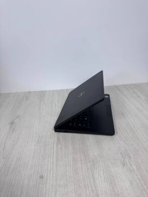 Ультрабук Dell Latitude 5480 / 14" (1920x1080) IPS / Intel Core i5-7200U (2 (4) ядра по 2.5 - 3.1 GHz) / 8 GB DDR4 / 120 GB SSD / Intel HD Graphics 620 / WebCam