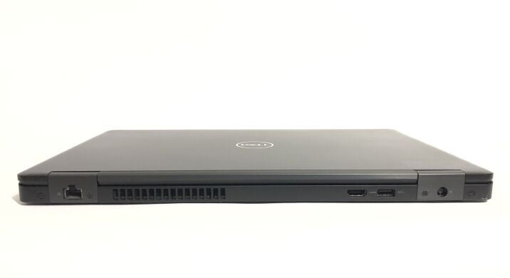 Мобільна робоча станція Dell Precision 3530 / 15.6" (1920x1080) IPS / Intel Core i7-8850H (6 (12) ядер по 2.6 - 4.3 GHz) / 16 GB DDR4 / 512 GB SSD / nVidia Quadro P600, 4 GB GDDR5, 128-bit / WebCam / Win 11 Pro