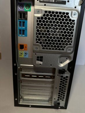 Робоча станція HP Z440 Workstation Tower / Intel Xeon E5-1650 V3 (6 (12) ядер по 3.5 - 3.8 GHz) / 16 GB DDR4 / 512 GB SSD / AMD FirePro W7100, 8 GB GDDR5, 256-bit