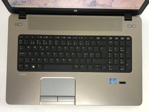 Ноутбук Б-клас HP ProBook 470 G0 / 17.3" (1600x900) TN / Intel Core i7-3632QM (4 (8) ядра по 2.2 - 3.2 GHz) / 8 GB DDR3 / 750 GB HDD / AMD Radeon HD 8750M, 1 GB DDR3, 128-bit / WebCam / DVD-ROM / Win 10 Pro