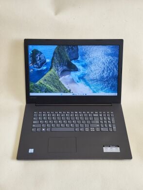 Ноутбук Lenovo IdeaPad 330-17IKB / 17.3" (1600x900) TN / Intel Core i5-8250U (4 (8) ядра по 1.6 - 3.4 GHz) / 8 GB DDR4 / 256 GB SSD / Intel UHD Graphics 620 / WebCam / DVD-ROM
