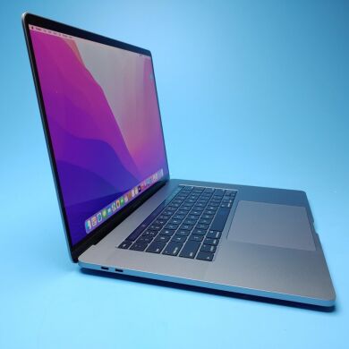 Ультрабук Apple MacBook Pro 16 2019 A2141 / 16" (3072x1920) IPS / Intel Core i7-9750H (6 (12) ядер по 2.6 - 4.5 GHz) / 64 GB DDR4 / 512 GB SSD / AMD Radeon Pro 5300M, 4 GB GDDR6, 128-bit / WebCam / MacOS