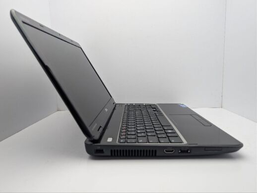 Ноутбук Dell Inspiron N5110 / 15.6" (1366x768) TN / Intel Core i5-2410M (2 (4) ядра по 2.3 - 2.9 GHz) / 6 GB DDR3 / 320 GB HDD / AMD Radeon HD 6470M, 512 MB GDDR3, 64-bit / WebCam / DVD-ROM