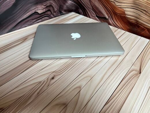 Ультрабук Б-клас Apple MacBook Pro 13 A1502 / 13.3" (2560x1600) IPS / Intel Core i5-4308U (2 (4) ядра по 2.8 - 3.3 GHz) / 16 GB DDR3 / 256 GB SSD / Intel Iris Graphics 5100 / WebCam / MacOS