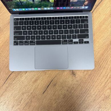 Ультрабук Apple MacBook Air 13 2020 A2337 / 13.3" (2560x1600) IPS / Apple M1 (8 ядер по 2.1 - 3.2 GHz) / 8 GB DDR4 / 250 GB SSD / Apple M1 Graphics / WebCam / MacOS