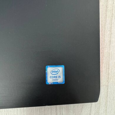 Ігровий ноутбук Б-клас Dell Alienware 15 R3 / 15.6" (1920x1080) IPS / Intel Core i5-6300HQ (4 ядра по 2.3 - 3.2 GHz) / 16 GB DDR4 / 256 GB SSD NVMe / nVidia GeForce GTX 1060, 6 GB GDDR5, 192-bit / WebCam