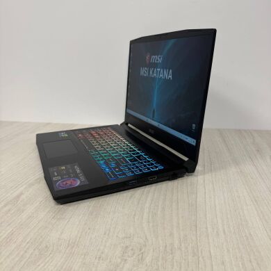 Игровой ноутбук Б-класс MSI Katana 15 B12VFK / 15.6" (1920x1080) IPS / Intel Core i7-12650H (10 (16) ядер по 2.3 - 4.7 GHz) / 16 GB DDR5 / 1000 GB SSD M.2 / nVidia GeForce RTX 4060, 8 GB GDDR6, 128-bit / WebCam / HDMI