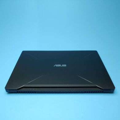 Ігровий ноутбук Asus FX503VM / 15.6" (1920x1080) TN / Intel Core i5-7300HQ (4 ядра по 2.5 - 3.5 GHz) / 16 GB DDR4 / 128 GB SSD + 1000 GB HDD / nVidia GeForce GTX 1060, 3 GB GDDR5, 192-bit / WebCam / Win 10 Home