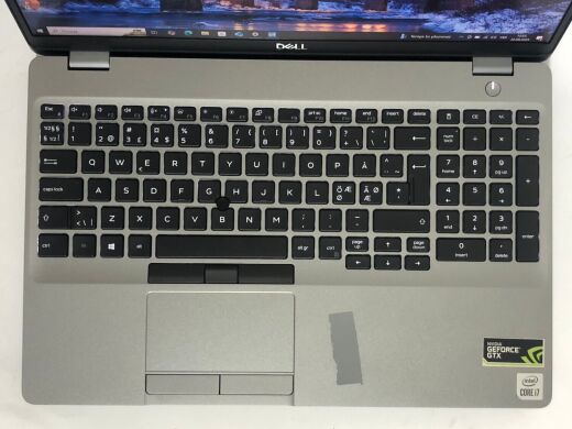 Мобільна робоча станція Б-клас Dell Precision 3551 / 15.6" (1920x1080) IPS / Intel Core i7-10750H (6 (12) ядер по 2.6 - 5.0 GHz) / 16 GB DDR4 / 256 GB SSD / nVidia Quadro P620, 4 GB GDDR5, 128-bit / Win 10 Pro Мобільна робоча станція Б-клас Dell Precision 3551 / 15.6" (1920x1080) IPS / Intel Core i7-10750H (6 (12) ядер по 2.6 - 5.0 GHz) / 16 GB DDR4 / 256 GB SSD / nVidia Quadro P620, 4 GB GDDR5, 128-bit / Win 10 Pro