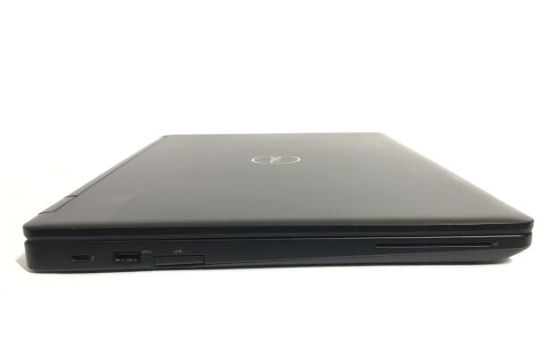 Мобільна робоча станція Dell Precision 3530 / 15.6" (1920x1080) IPS / Intel Core i7-8850H (6 (12) ядер по 2.6 - 4.3 GHz) / 16 GB DDR4 / 512 GB SSD / nVidia Quadro P600, 4 GB GDDR5, 128-bit / WebCam / Win 11 Pro