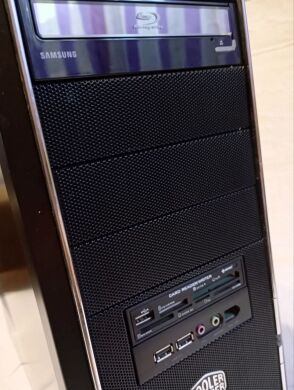 ПК Cooler Master Tower / AMD Phenom II X4 955 BE (4 ядра по 3.2 GHz) / 12 GB DDR3 / 240 GB SSD + 1500 GB HDD / nVidia GeForce GTX 260, 896 MB GDDR3, 448-bit / DVD-RW / WiFi / 460W