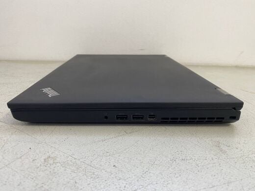 Мобільна робоча станція Lenovo ThinkPad P50 / 15.6" (1920x1080) TN / Intel Core i7-6820HQ (4 (8) ядра по 2.7 - 3.6 GHz) / 16 GB DDR4 / 256 GB SSD / nVidia Quadro M2000M, 4 GB GDDR5, 128-bit / WebCam