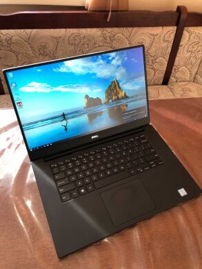 Мобильная рабочая станция Dell Precision 5510 / 15.6" (1920x1080) IPS / Intel Xeon E3-1505M v5 (4 (8) ядра по 2.8 - 3.7 GHz) / 16 GB DDR4 / 256 GB SSD / nVidia Quadro M1000M, 2 GB GDDR5, 128-bit / WebCam Мобильная рабочая станция Dell Precision 5510 / 15.6" (1920x1080) IPS / Intel Xeon E3-1505M v5 (4 (8) ядра по 2.8 - 3.7 GHz) / 16 GB DDR4 / 256 GB SSD / nVidia Quadro M1000M, 2 GB GDDR5, 128-bit / WebCam