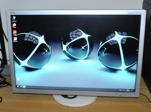 Монітор Б-клас NEC MultiSync EA241WM / 24'' (1920x1200) TN / VGA, DVI, USB 2.0 / Вбудовані колонки 2x1W / VESA 100x100 + Кабелі підключення Монітор Б-клас NEC MultiSync EA241WM / 24'' (1920x1200) TN / VGA, DVI, USB 2.0 / Вбудовані колонки 2x1W / VESA 100x100 + Кабелі підключення