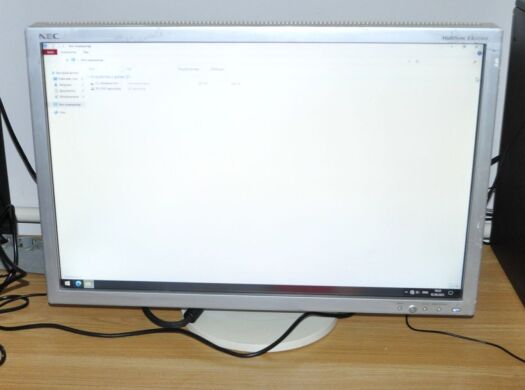 Монітор Б-клас NEC MultiSync EA241WM / 24'' (1920x1200) TN / VGA, DVI, USB 2.0 / Вбудовані колонки 2x1W / VESA 100x100 + Кабелі підключення Монітор Б-клас NEC MultiSync EA241WM / 24'' (1920x1200) TN / VGA, DVI, USB 2.0 / Вбудовані колонки 2x1W / VESA 100x100 + Кабелі підключення