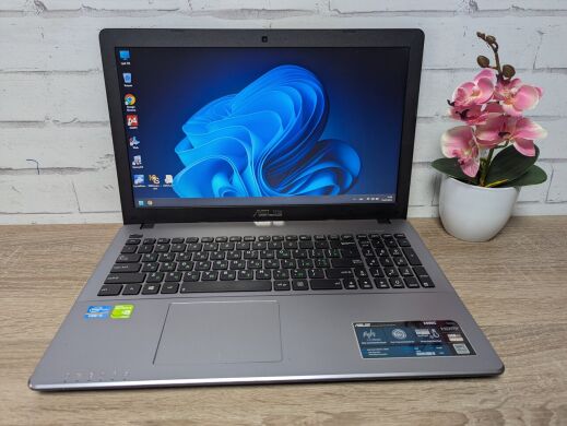 Ноутбук Б-клас Asus X550C / 15.6" (1366x768) TN / Intel Core i5-3337U (2 (4) ядра по 1.8 - 2.7 GHz) / 8 GB DDR3 / 256 GB SSD / nVidia GeForce GT 720M, 2 GB GDDR3, 64-bit / WebCam