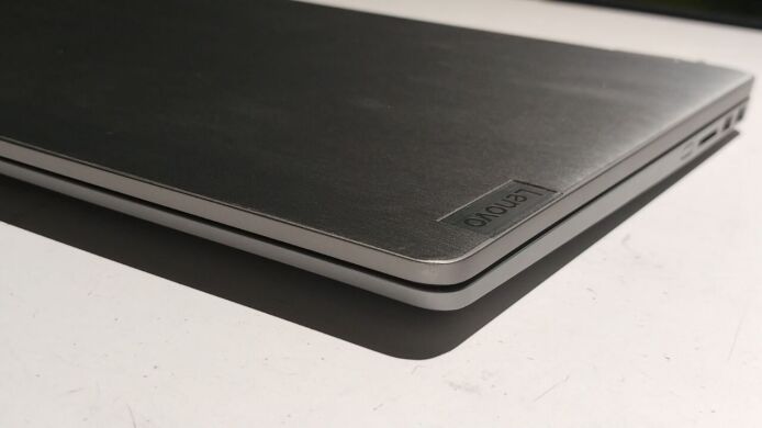 Ультрабук Б-клас Lenovo IdeaPad Flex 5 16ABR8 / 16" (1920x1200) IPS Touch / AMD Ryzen 7 7730U (8 (16) ядер по 2.0 - 4.5 GHz) / 16 GB DDR4 / 256 GB SSD / AMD Radeon Vega Graphics / WebCam / Win 11