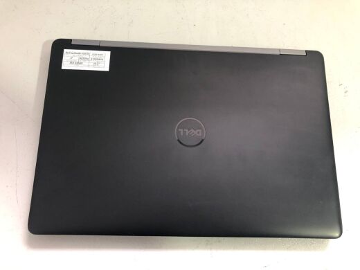 Игровой ноутбук Б-класс Dell Latitude E5570 / 15.6" (1920x1080) IPS / Intel Core i7-6820HQ (4 (8) ядра по 2.7 - 3.6 GHz) / 8 GB DDR4 / 256 GB SSD / AMD Radeon R7 M370, 2 GB GDDR5, 128-bit / WebCam / HDMI Игровой ноутбук Б-класс Dell Latitude E5570 / 15.6" (1920x1080) IPS / Intel Core i7-6820HQ (4 (8) ядра по 2.7 - 3.6 GHz) / 8 GB DDR4 / 256 GB SSD / AMD Radeon R7 M370, 2 GB GDDR5, 128-bit / WebCam / HDMI