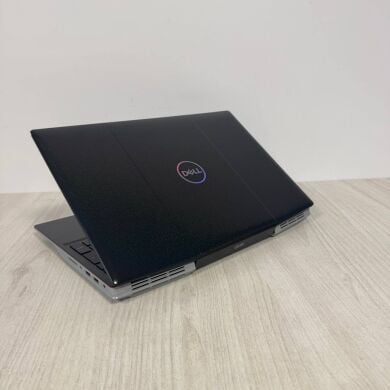 Ігровий ноутбук Dell G5 SE 5505 / 15.6" (1920x1080) IPS / AMD Ryzen 7 4800H (8 (16) ядер по 2.9 - 4.2 GHz) / 16 GB DDR4 / 512 GB SSD / AMD Radeon RX 5600M, 6 GB GDDR6, 192-bit / WebCam / HDMI