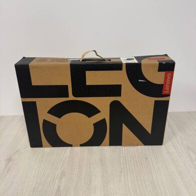 Ігровий ноутбук Lenovo Legion 5i 15IRX10 / 15.6" (2560&times;1440) IPS / Intel Core i7-14700HX (20 (28) ядер по 2.1 - 5.4&nbsp;GHz) / 16 GB DDR5 / 1000 GB SSD M.2 / nVidia GeForce RTX 5060, 8 GB GDDR7, 128-bit / WebCam