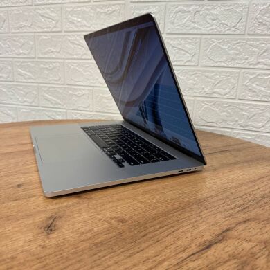 Ігровий ультрабук Б-клас Apple MacBook Pro 16 2019 A2141 / 16" (3072x1920) IPS / Intel Core i7-9750H (6 (12) ядер по 2.6 - 4.5 GHz) / 16 GB DDR4 / 512 GB SSD / AMD Radeon Pro 5300M, 4 GB GDDR6, 128-bit / WebCam / MacOS