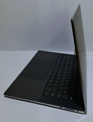 Мобильная рабочая станция Б-класс Dell Precision 5550 / 15.6" (1920x1080) IPS / Intel Core i7-10750H (6 (12) ядер по 2.6 - 5.0 GHz) / 32 GB DDR4 / 256 GB SSD + 256 GB SSD / nVidia Quadro T1000, 4 GB GDDR5, 128-bit / WebCam
