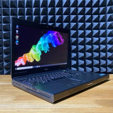 Мобільна робоча станція Б-клас Dell Precision M4700 / 15.6" (1366x768) TN / Intel Core i7-2820QM (4 (8) ядра по 2.3 - 3.4 GHz) / 24 GB DDR3 / 128 GB SSD / AMD Radeon HD 6700M, 1 GB GDDR5, 64-bit / WebCam