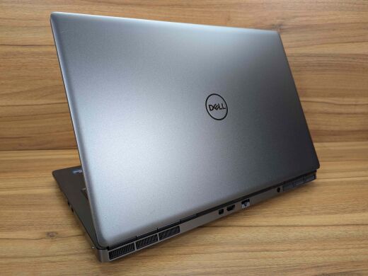Мобільна робоча станція Dell Precision 7760 / 17.3" (3840x2160) IPS / Intel Xeon W-11855M (6 (12) ядер по 3.2 - 4.9 GHz) / 32 GB DDR4 / 512 GB SSD / nVidia RTX A4000, 8 GB GDDR6, 256-bit / WebCam / Windows 11