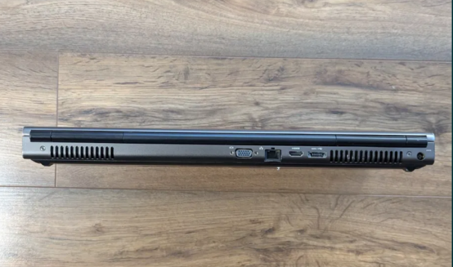 Мобильная рабочая станция Dell Precision M6800 / 17.3" (1920x1080) TN / Intel Core i7-4910MQ (4 (8) ядра по 2.9 - 3.9 GHz) / 16 GB DDR3 / 256 GB SSD + 1000 GB HDD / AMD FirePro M6100, 2 GB GDDR5, 128-bit / WebCam