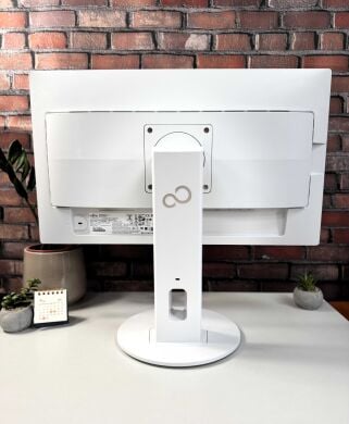 Монітор Fujitsu B24-8 TE Pro / 24" (1920x1080) IPS / VGA, DVI, DisplayPort, USB-Hub, Audio / Вбудовані колонки 2x 2W / VESA 100x100 Монітор Fujitsu B24-8 TE Pro / 24" (1920x1080) IPS / VGA, DVI, DisplayPort, USB-Hub, Audio / Вбудовані колонки 2x 2W / VESA 100x100