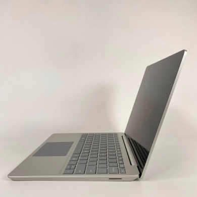 Нетбук Б-клас Microsoft Surface Laptop GO 2 / 12.4" (1536x1024) IPS Touch / Intel Core i5-1135G7 (4 (8) ядра по 2.4 - 4.2 GHz) / 8 GB DDR4 / 128 GB SSD / Intel Iris Xe Graphics / WebCam / Type-C