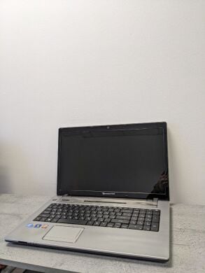 Ноутбук Acer Packard Bell EasyNote LX86 / 17.3" (1600x900) TN / Intel Core I7-740QM (4 (8) ядер по 1.73 - 2.93 GHz) / 8 GB DDR3 / 500 GB HDD / ATI Radeon HD5650, 1 GB DDR3 / WebCam / DVD-ROM / VGA / HDMI