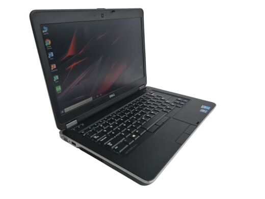 Ноутбук Б-клас Dell Latitude E6540 / 15.6" (1366x768) TN / Intel Core i7-4810MQ (4 (8) ядра по 2.8 - 3.8 GHz) / 8 GB DDR3 / 160 GB SSD / AMD Radeon HD 8790M, 2 GB GDDR5, 128-bit / WebCam / HDMI Ноутбук Б-клас Dell Latitude E6540 / 15.6" (1366x768) TN / Intel Core i7-4810MQ (4 (8) ядра по 2.8 - 3.8 GHz) / 8 GB DDR3 / 160 GB SSD / AMD Radeon HD 8790M, 2 GB GDDR5, 128-bit / WebCam / HDMI