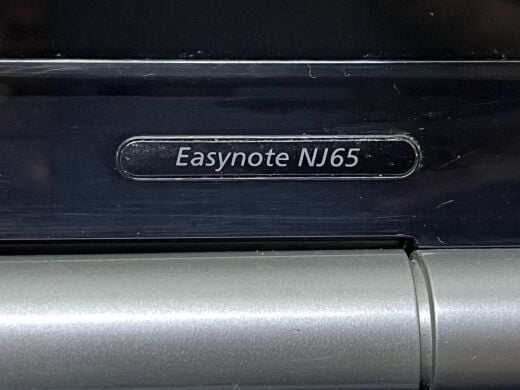 Ноутбук Б-клас Packard Bell NJ65 / 14" (1366x768) TN / Pentium Dual Core T4300 (2 (2) ядер по 2.1 - 2.1 GHz) / 4 GB DDR3 / 320 GB HDD / nVidia GeForce G105M, 512 MB GDDR3, 64-bit / WebCam