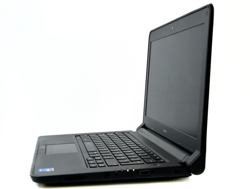 Ноутбук Dell Latitude E3350 / 13.3" (1366x768) TN / Intel Core i5-5200U (2 (4) ядра по 2.2 - 2.7 GHz) / 4 GB DDR3 / 500 GB HDD / Intel HD Graphics 5500 / WebCam Ноутбук Dell Latitude E3350 / 13.3" (1366x768) TN / Intel Core i5-5200U (2 (4) ядра по 2.2 - 2.7 GHz) / 4 GB DDR3 / 500 GB HDD / Intel HD Graphics 5500 / WebCam