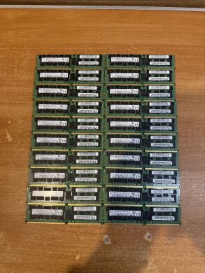 Серверная оперативная память Hynix / 64 GB / 4Rx4 PC4-2133P / DDR4 ECC / 2133 MHz