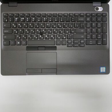 Ультрабук Dell Latitude 5500 / 15.6" (1920х1080) IPS / Intel Core i5-8365U (4 (8) ядра по 1.6 - 4.1 GHz) / 16 GB DDR4 / 256 GB SSD / Intel UHD Graphics 620 / WebCam / Windows 11 Pro