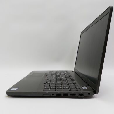 Ультрабук Dell Latitude 5500 / 15.6" (1920х1080) IPS / Intel Core i5-8365U (4 (8) ядра по 1.6 - 4.1 GHz) / 16 GB DDR4 / 256 GB SSD / Intel UHD Graphics 620 / WebCam / Windows 11 Pro