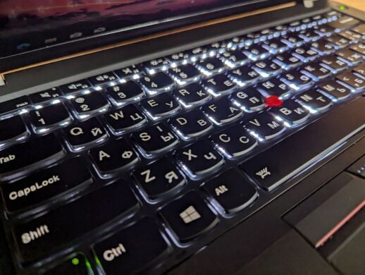 Ультрабук Lenovo ThinkPad T460 / 14" (1920x1080) IPS / Intel Core i5-6300U (2 (4) ядра по 2.4 - 3.0 GHz) / 8 GB DDR4 / 240 GB SSD / Intel HD Graphics 520 / WebCam / TouchID / Windows 10 Ультрабук Lenovo ThinkPad T460 / 14" (1920x1080) IPS / Intel Core i5-6300U (2 (4) ядра по 2.4 - 3.0 GHz) / 8 GB DDR4 / 240 GB SSD / Intel HD Graphics 520 / WebCam / TouchID / Windows 10