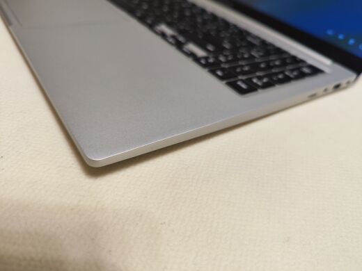 Ноутбук Samsung Galaxy Book 750TDA / 15.6" (1920x1080) TN Touch / Intel Core i5-1135G7 (4 (8) ядра по 4.2 GHz) / 16 GB DDR4 / 512 GB SSD / Intel Iris Xe Max DG1, 4 GB GDDR4, 128-bit / WebCam