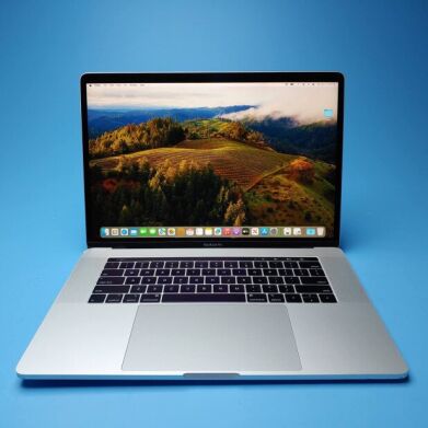 Ультрабук Apple MacBook Pro 15 2018 A1990 / 15.4" (2880x1800) IPS / Intel Core i7-8750H (6 (12) ядер по 2.2 - 4.1 GHz) / 32 GB DDR4 / 512 GB SSD / AMD Radeon Pro 555X, 4 GB GDDR5, 128-bit / WebCam / macOS Ультрабук Apple MacBook Pro 15 2018 A1990 / 15.4" (2880x1800) IPS / Intel Core i7-8750H (6 (12) ядер по 2.2 - 4.1 GHz) / 32 GB DDR4 / 512 GB SSD / AMD Radeon Pro 555X, 4 GB GDDR5, 128-bit / WebCam / macOS