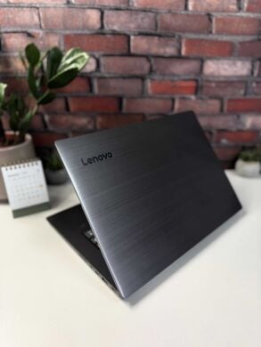 Ноутбук Lenovo V330-14IKB 81B0 / 14" (1920x1080) IPS / Intel Core i5-8250U (4 (8) ядра по 1.6 - 3.4 GHz) / 8 GB DDR4 / 256 GB SSD / Intel UHD Graphics 620 / WebCam