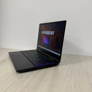 Ігровий ноутбук Б-клас Maingear Vector Pro 2 MG-VCP2-15I3070T / 15.6" (2560x1440) IPS / Intel Core i9-12900H (14 (20) ядер по 3.8 - 5.0 GHz) / 16 GB DDR5 / 512 GB SSD NVMe / nVidia GeForce RTX 3070 Ti, 8 GB GDDR6, 256-bit / WebCam