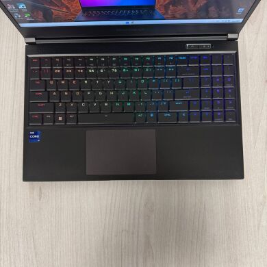 Ігровий ноутбук Б-клас Maingear Vector Pro 2 MG-VCP2-15I3070T / 15.6" (2560x1440) IPS / Intel Core i9-12900H (14 (20) ядер по 3.8 - 5.0 GHz) / 16 GB DDR5 / 512 GB SSD NVMe / nVidia GeForce RTX 3070 Ti, 8 GB GDDR6, 256-bit / WebCam