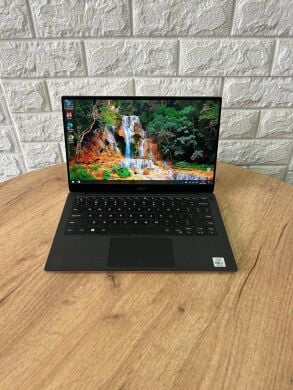 Ультрабук Dell XPS 13 7390 / 13.3" (3840x2160) IPS Touch / Intel Core i7-10710U (6 (12) ядер по 1.1 - 4.7 GHz) / 16 GB DDR3 / 512 GB SSD / Intel UHD Graphics / WebCam