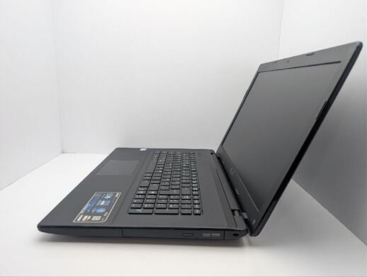 Ноутбук Asus R704A / 17.3" (1600x900) TN / Intel Pentium B970 (2 ядра по 2.3 GHz) / 8 GB DDR3 / 320 GB HDD / Intel HD Graphics / WebCam / DVD-ROM