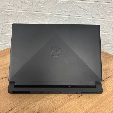 Ігровий ноутбук Б-клас Dell G15 5511 / 15.6" (1920x1080) IPS / Intel Core i5-11400H (6 (12) ядер по 2.7 - 4.5 GHz) / 16 GB DDR4 / 512 GB SSD / nVidia GeForce RTX 3050 Ti, 4 GB GDDR6, 128-bit / WebCam Ігровий ноутбук Б-клас Dell G15 5511 / 15.6" (1920x1080) IPS / Intel Core i5-11400H (6 (12) ядер по 2.7 - 4.5 GHz) / 16 GB DDR4 / 512 GB SSD / nVidia GeForce RTX 3050 Ti, 4 GB GDDR6, 128-bit / WebCam