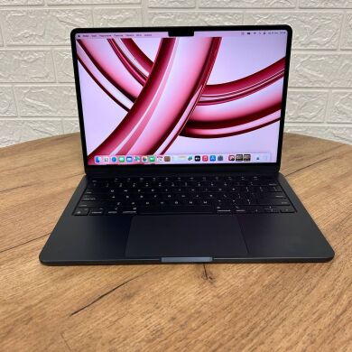Ультрабук Apple MacBook Air 2024 A2681 / 13.6" (2560x1664) IPS / Apple M3 (8 ядер по 4.05 GHz) / 8 GB DDR5 / 256 GB SSD / Apple M3 Graphics / WebCam / MacOS