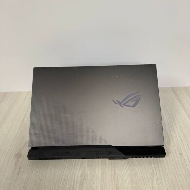 Ігровий ноутбук Б-клас Asus ROG Strix G17 G713QR / 17.3" (1920x1080) IPS / AMD Ryzen 9 5900HX (8 (16) ядер по 3.3 - 4.6 GHz) / 16 GB DDR4 / 512 GB SSD NVMe / nVidia GeForce RTX 3070, 8 GB GDDR6, 256-bit Ігровий ноутбук Б-клас Asus ROG Strix G17 G713QR / 17.3" (1920x1080) IPS / AMD Ryzen 9 5900HX (8 (16) ядер по 3.3 - 4.6 GHz) / 16 GB DDR4 / 512 GB SSD NVMe / nVidia GeForce RTX 3070, 8 GB GDDR6, 256-bit