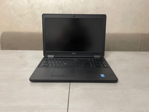 Ноутбук Dell Latitude E5550 / 15.6" (1920х1080) IPS / Intel Core i5-5300U (2 (4) ядра по 2.3 - 2.9 GHz) / 8 GB DDR3 / 240 GB SSD / Intel HD Graphics 5500 / WebCam 